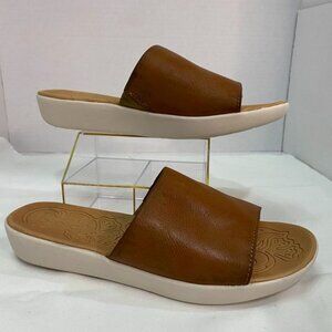 b.ø.c. by Born Tan Brown Slide Sandals Comfort Footbed Women’s 7M